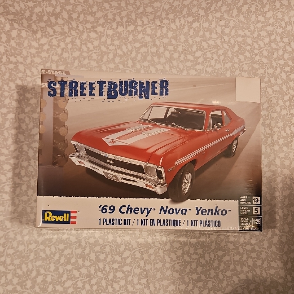 1:25 Scale Revell '69 Chevy Nova Yenko Model Kit